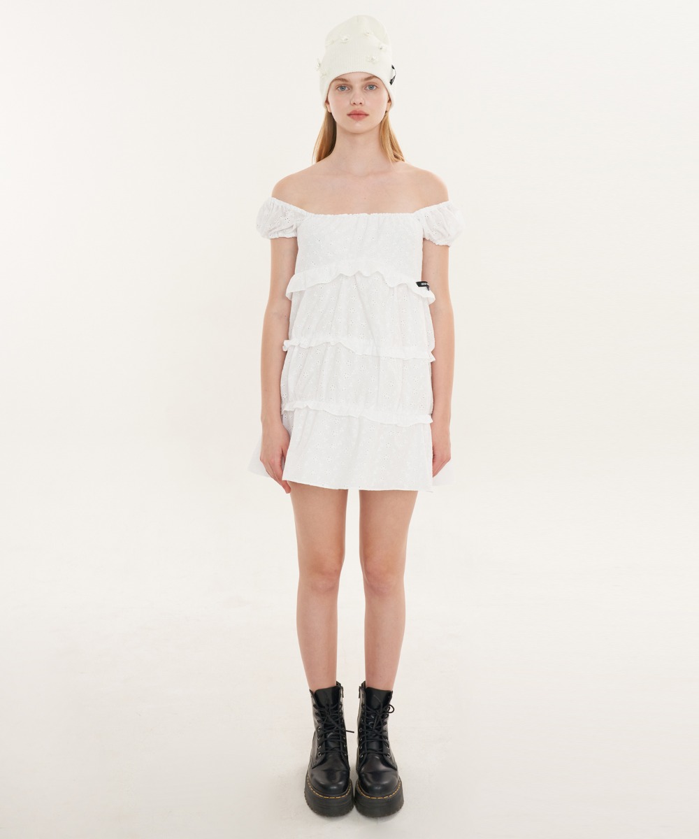 Off-shoulder frill one-piece_White (4개 남음)